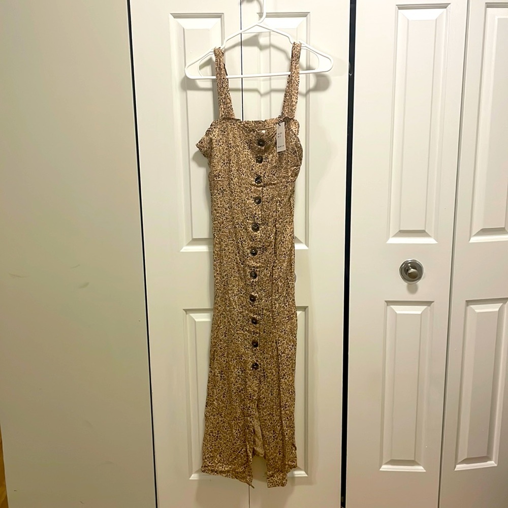 NWT Midi Button Up Dress